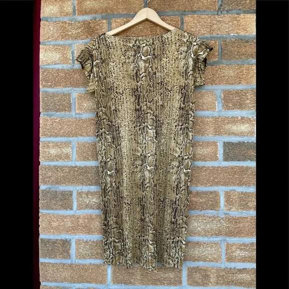 TORY BURCH Snake Print Silk Short Sleeve Dress size small - Picture 14 of 14